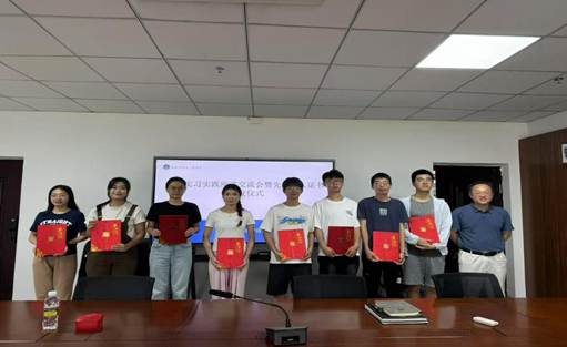 30be8f18640d1165ddaa74439cc8c58